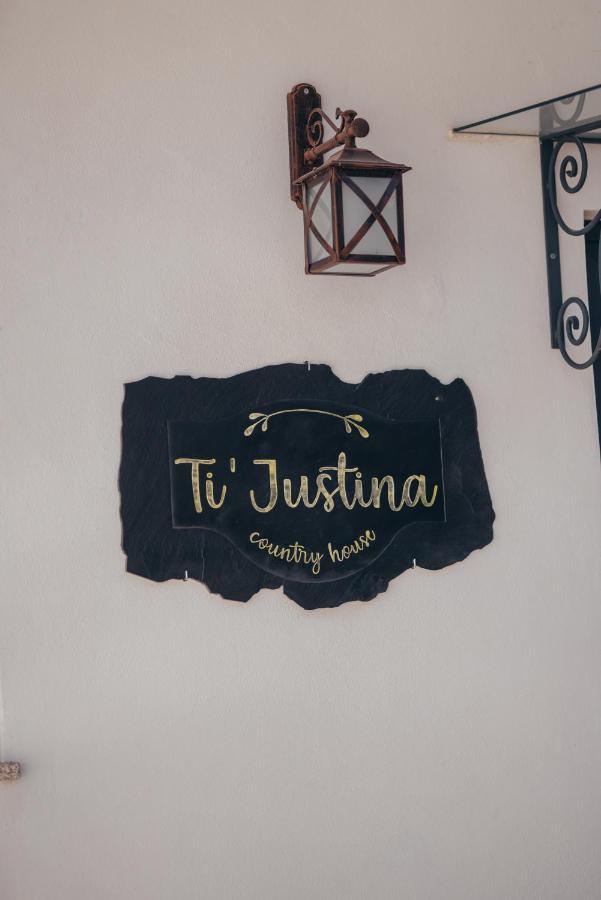 Ti'Justina Country House Rossas Zewnętrze zdjęcie